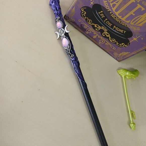 Goth/witch Barbie doll with accessories - Picture 6 of 8